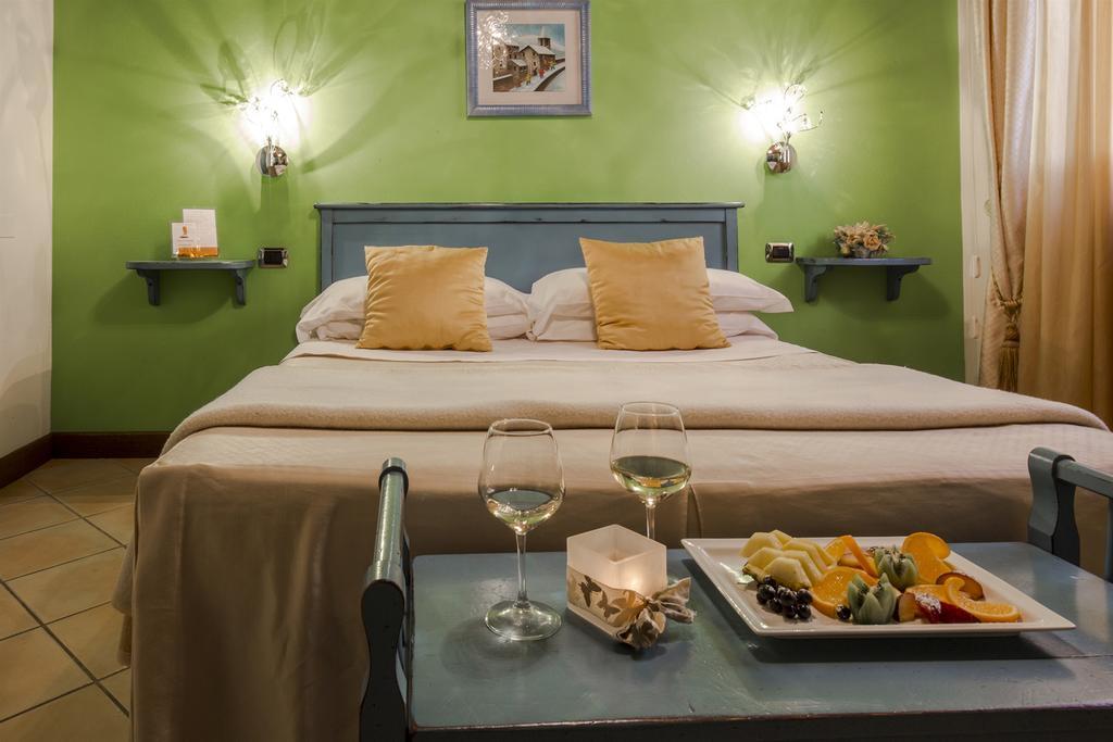 Il Melograno Agriturismo & Spa Pianello  エクステリア 写真